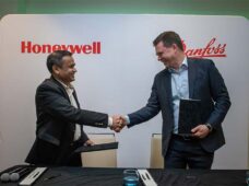 Parceria global para soluções em automação com arquitetura integrada