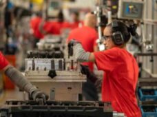 Lei cria a LCD e permite diversificação das taxas para FAT