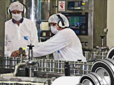 Rolamentos autocompensadores vedados geram economia de recursos hídricos e redução de até 30% no consumo de graxa