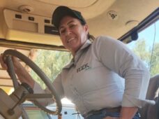 Mulheres do agro: trabalho com máquinas agrícolas é realidade