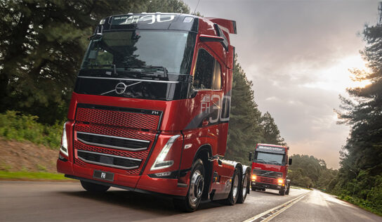Volvo FH completa 30 anos de Brasil como o caminhão mais vendido do País, entre todas as categorias