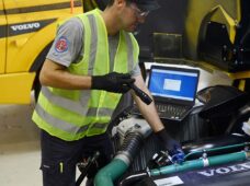 Volvo CE nacionaliza o caminhão articulado