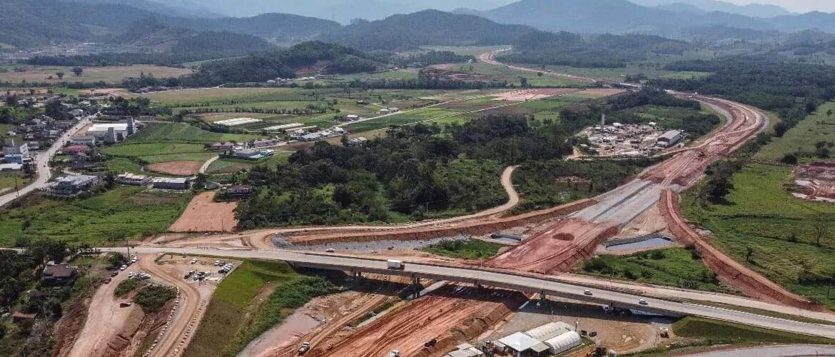 Armac apoia as maiores obras do País e cresce em infraestrutura rodoviária