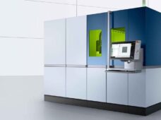 Máquina de corte versátil como um canivete suíço