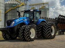 New Holland comemora 50 anos de Brasil com novidades