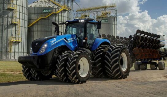 New Holland comemora 50 anos de Brasil com novidades