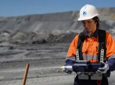 COMPROMISSO ORICA: Inovação com propósito para os desafios da mineração