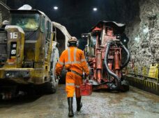 A AngloGold Ashanti amplia eficiência na mineração com uso de graxa especial