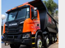Scania fabrica caminhões com foco na produtividade das mineradoras