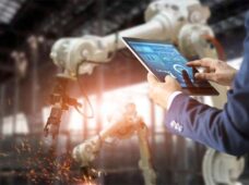 Aportes digitais da indústria crescem 35% em quatro anos e aceleram transformação das fábricas, aponta levantamento