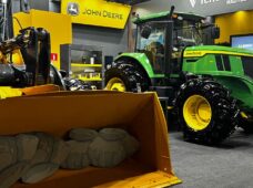 Máquinas das linhas amarela e verde marcam presença no Salão do Automóvel 