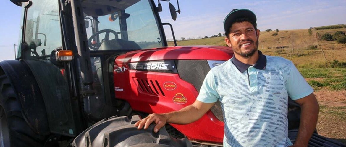  Governo de SP chega à marca de mil tratores adquiridos para agricultura familiar 