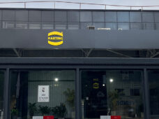 Harting comemora história de sucesso em conectividade industrial