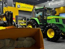 John Deere expõe no Salão do Automóvel