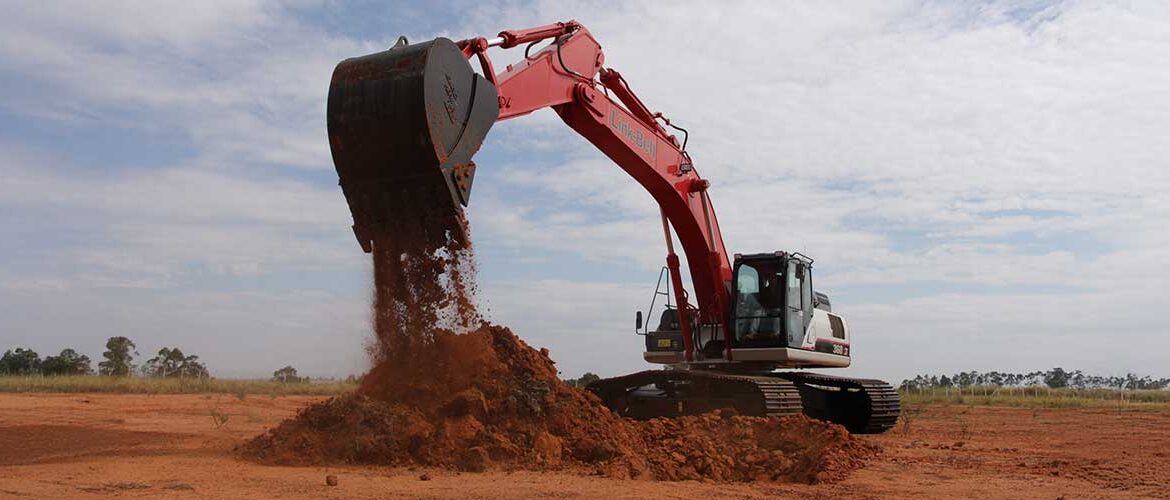 Escavadeiras com estabilidade e controle em qualquer terreno