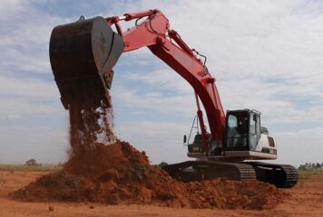 Escavadeiras com estabilidade e controle em qualquer terreno