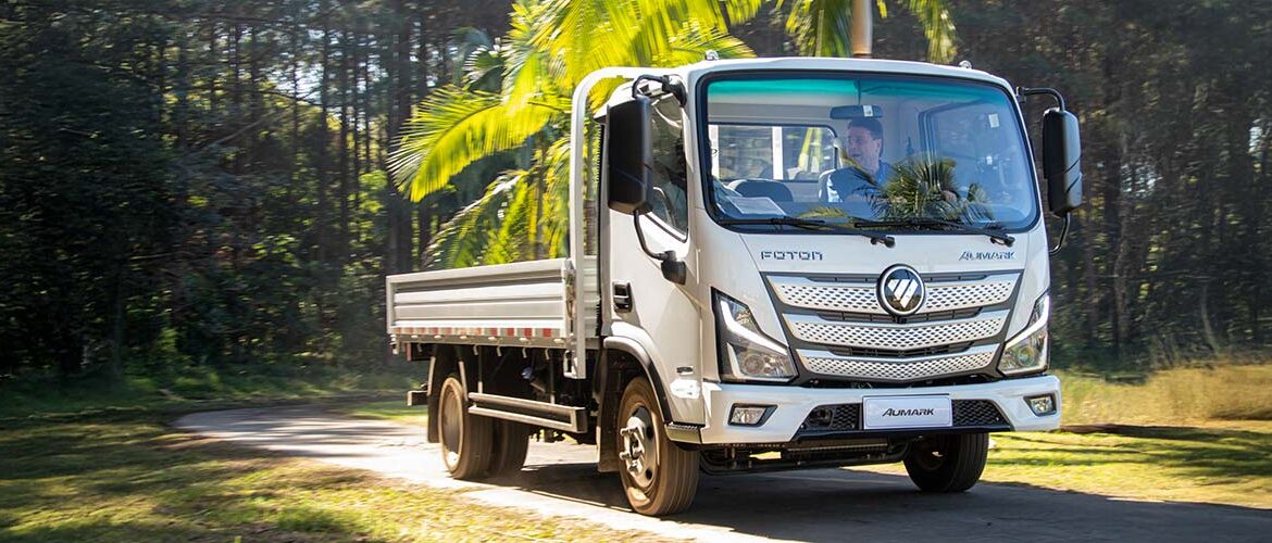 Eletrificação contribui para Foton triplicar emplacamentos no Brasil em 2025