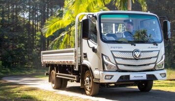 Eletrificação contribui para Foton triplicar emplacamentos no Brasil em 2025