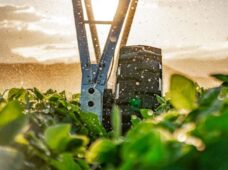 Lindsay lança pneu radial não direcional para pivôs centrais