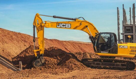 JCB lança escavadeiras hidráulicas e expande presença no mercado