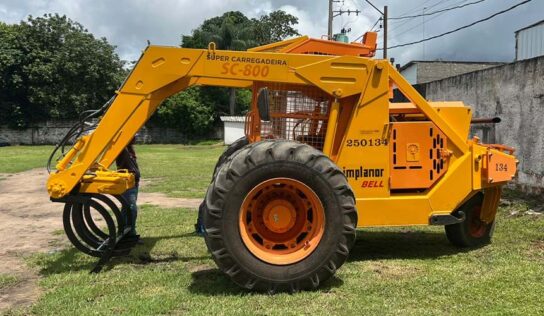FPT equipa a super carregadeira Implanor voltada a operações do agronegócio