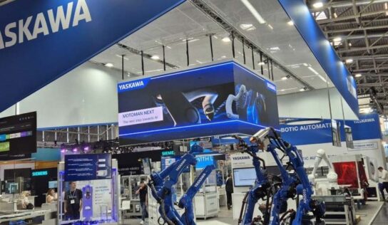 Yaskawa Motoman lançou o Checkbot e a Célula Robô Tape