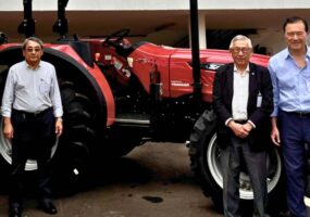 YANMAR apoia preservação da cultura japonesa e doa trator ao Bunkyo
