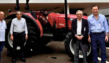 YANMAR apoia preservação da cultura japonesa e doa trator ao Bunkyo